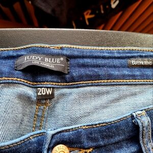 Judy Blue Boyfriend Cut